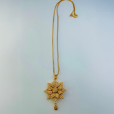 GOLD FLORAL NECKLACE