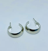 SILVER C-HOOP EARRINGS