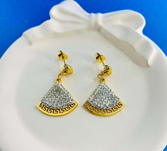 GLAMOROUS GREEK DROPS