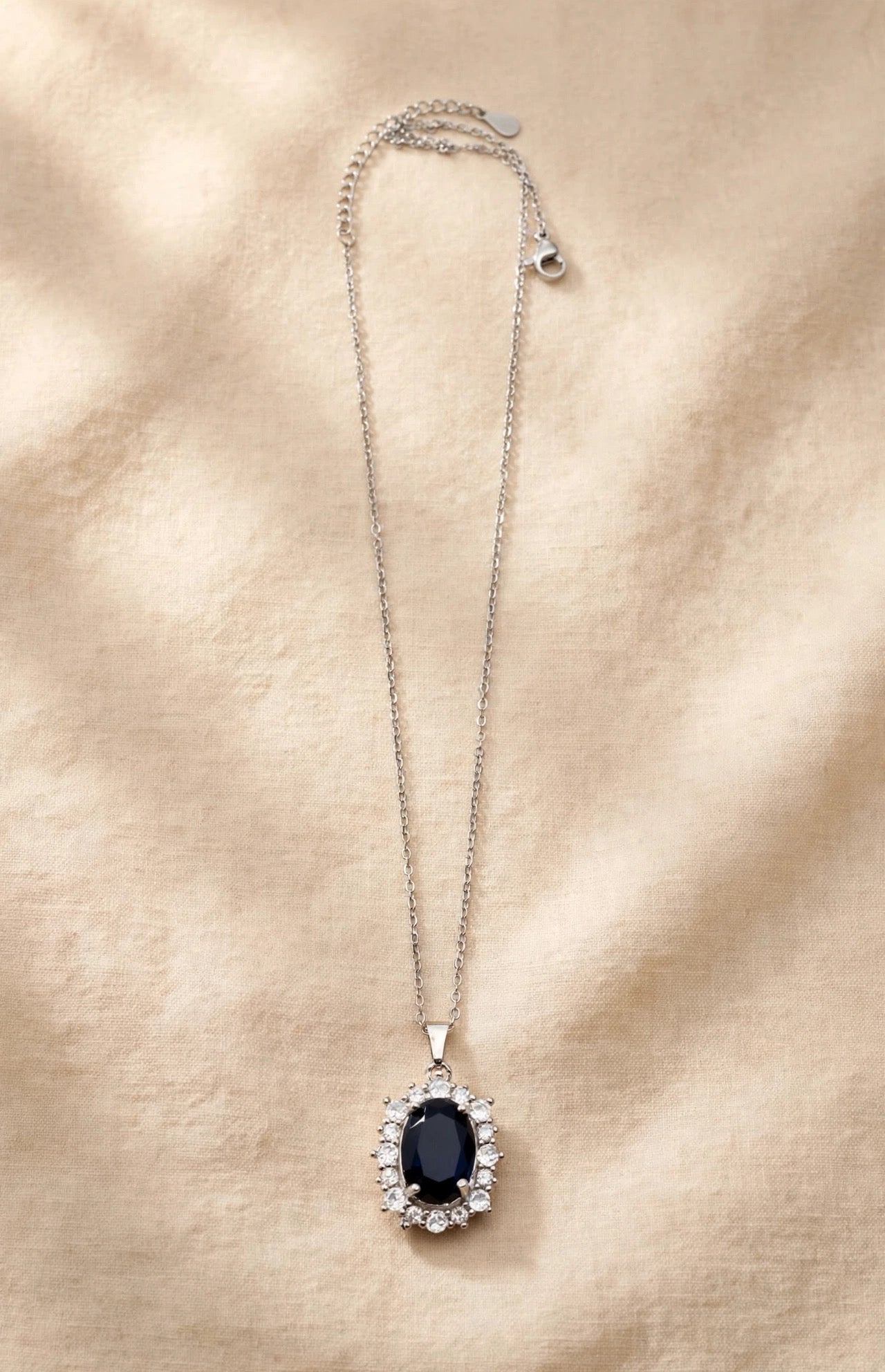 SAPPHIRE CROWN NECKLACE