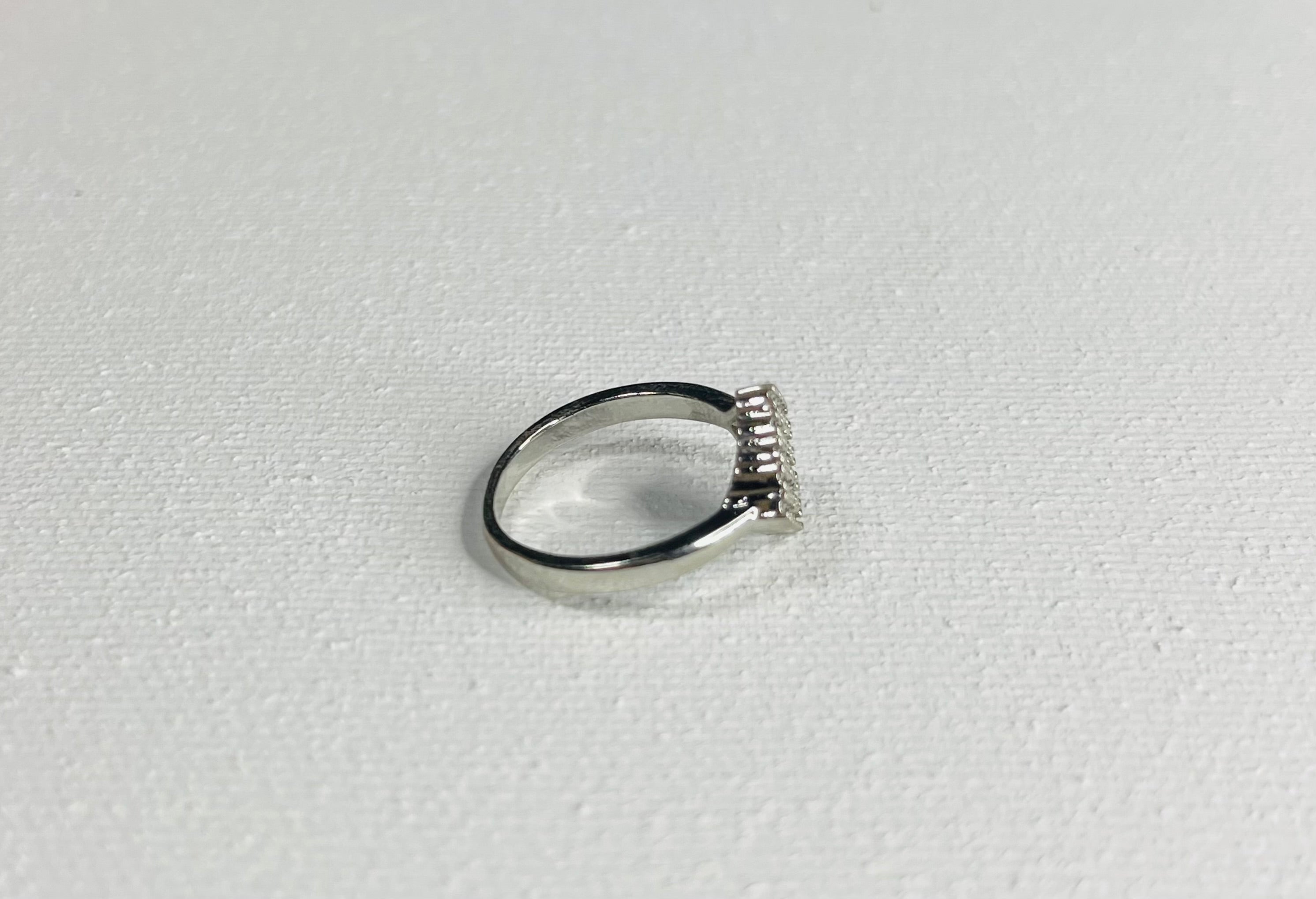 SQUARE DOT RING