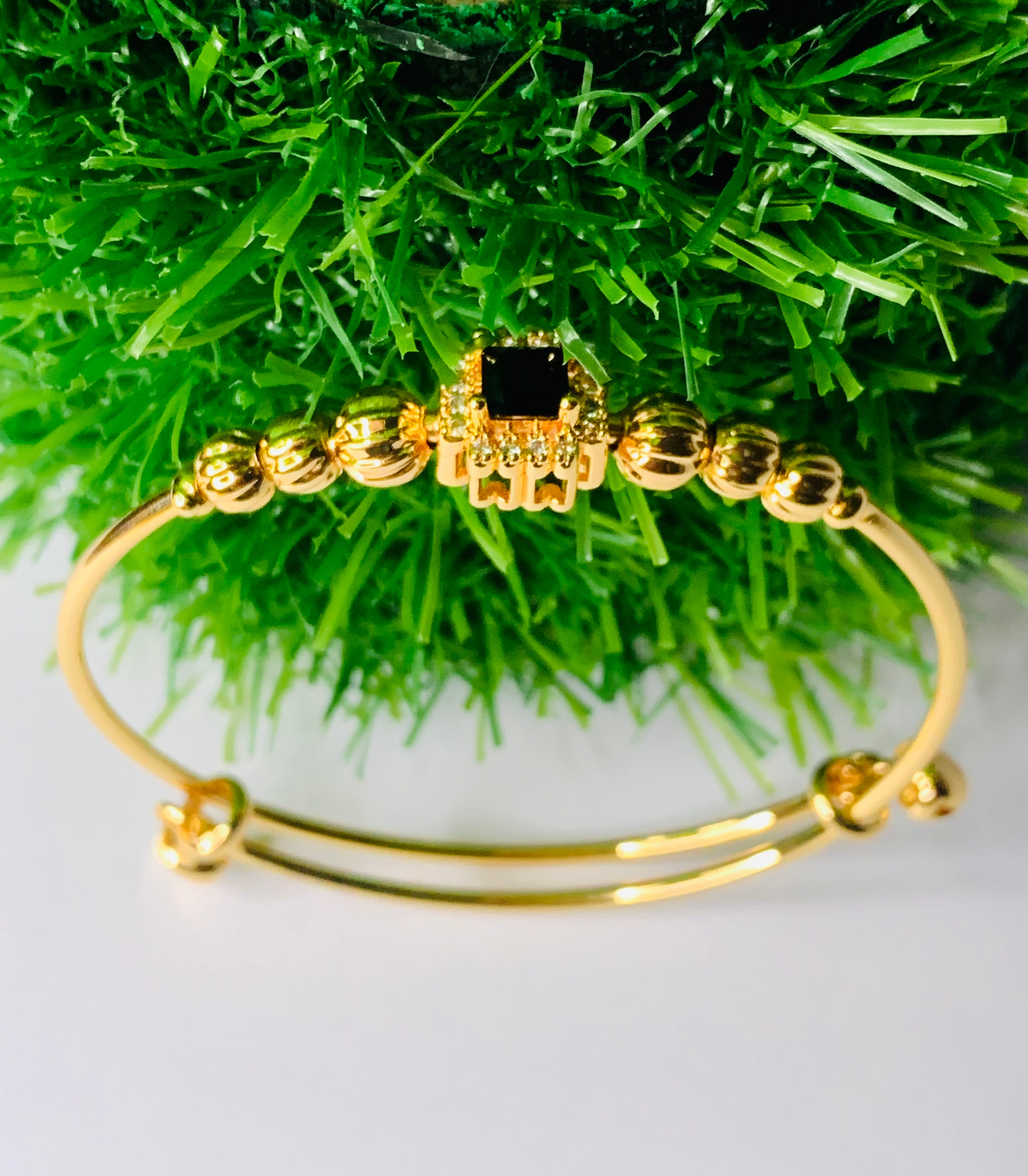 BRIGHT BLOOM BANGLE