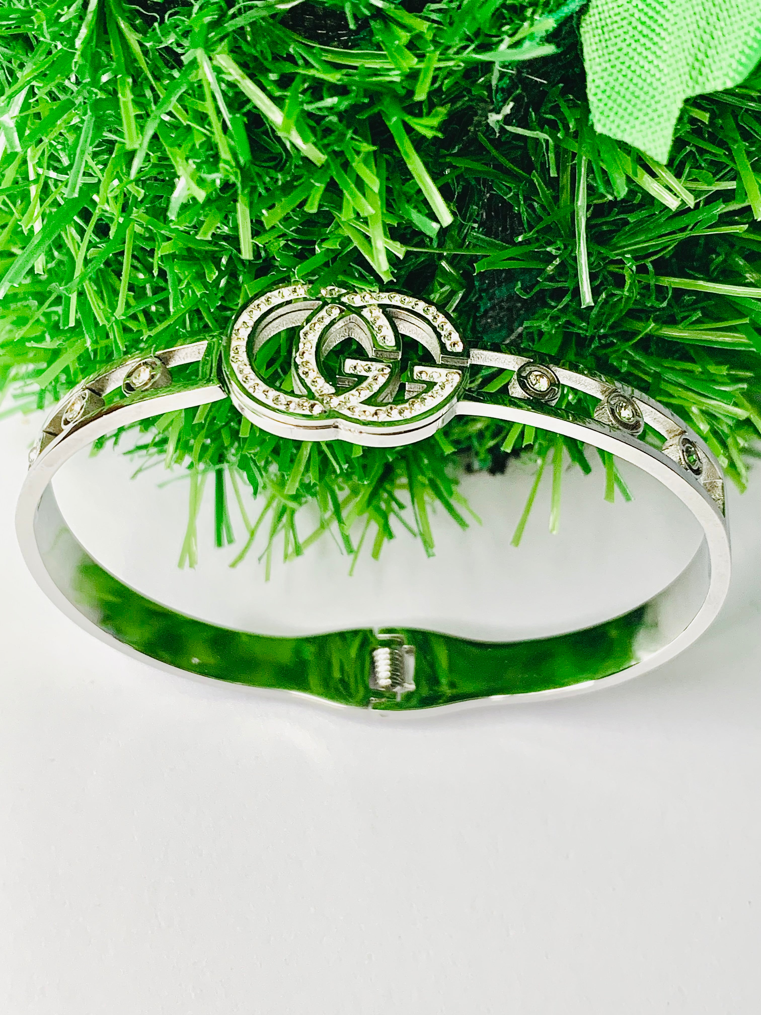 THE GG BANGLE