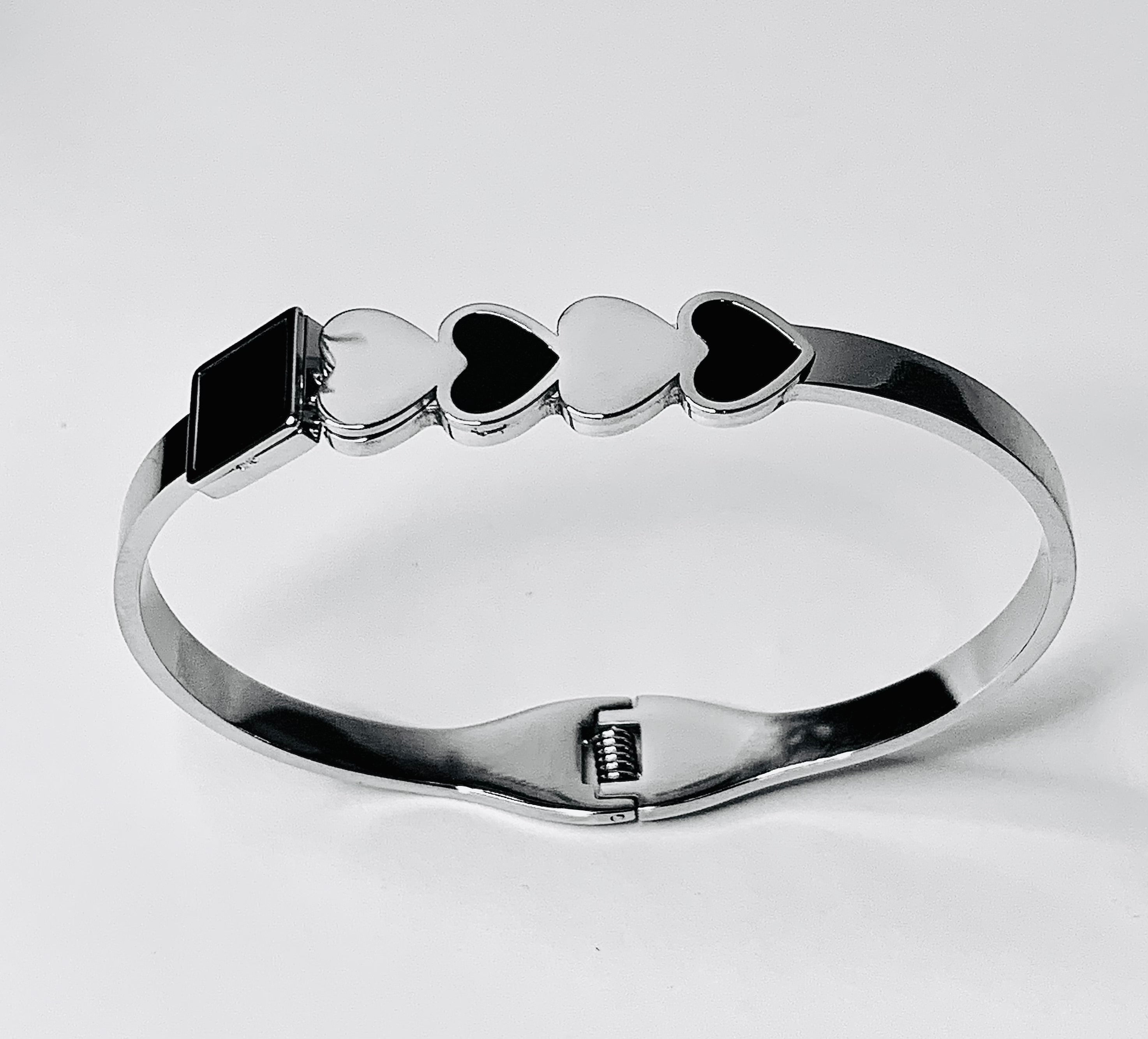 HEARTBEAT BANGLE