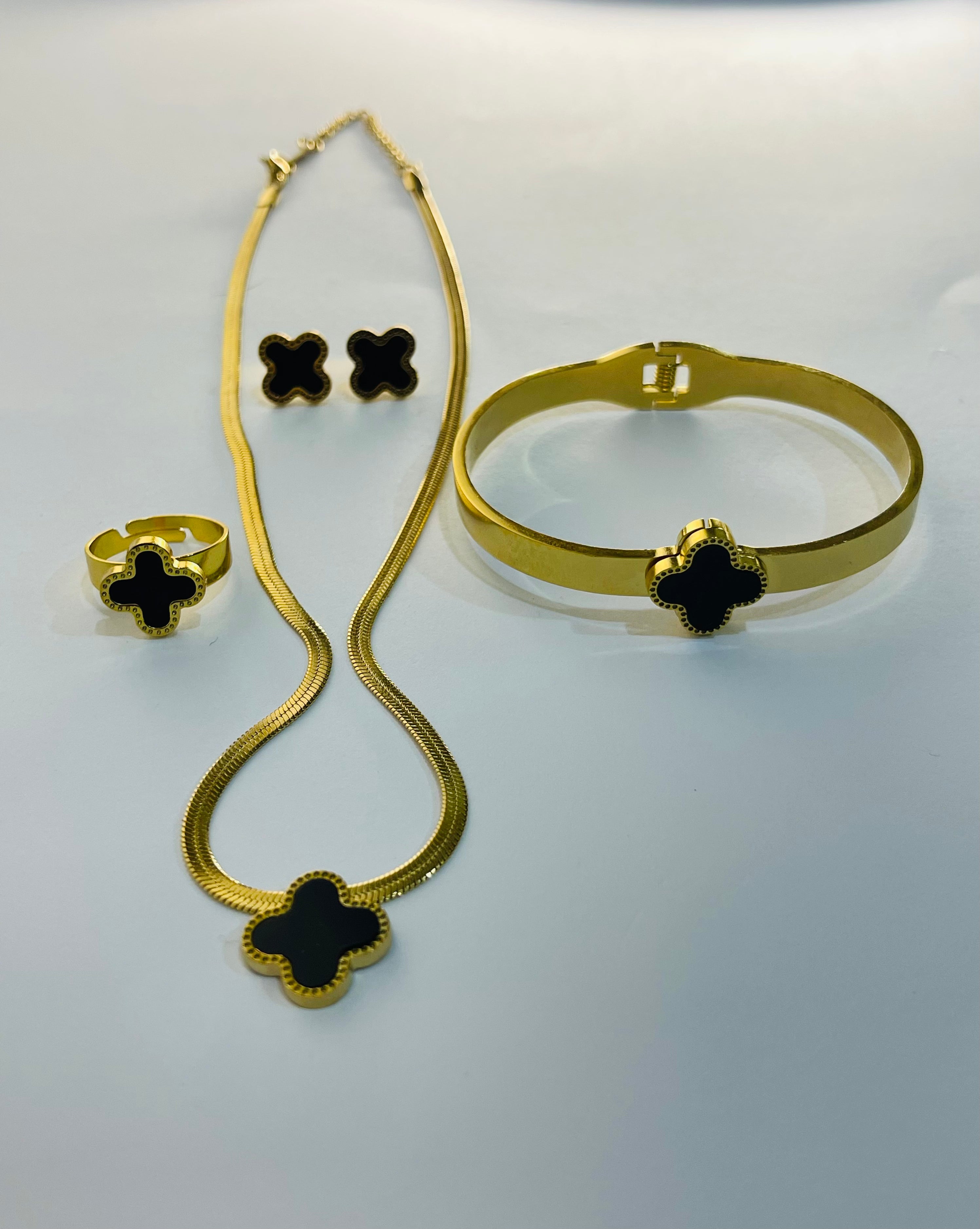 4-Piece Jewelry Set – Bracelet, Bangle & Earrings