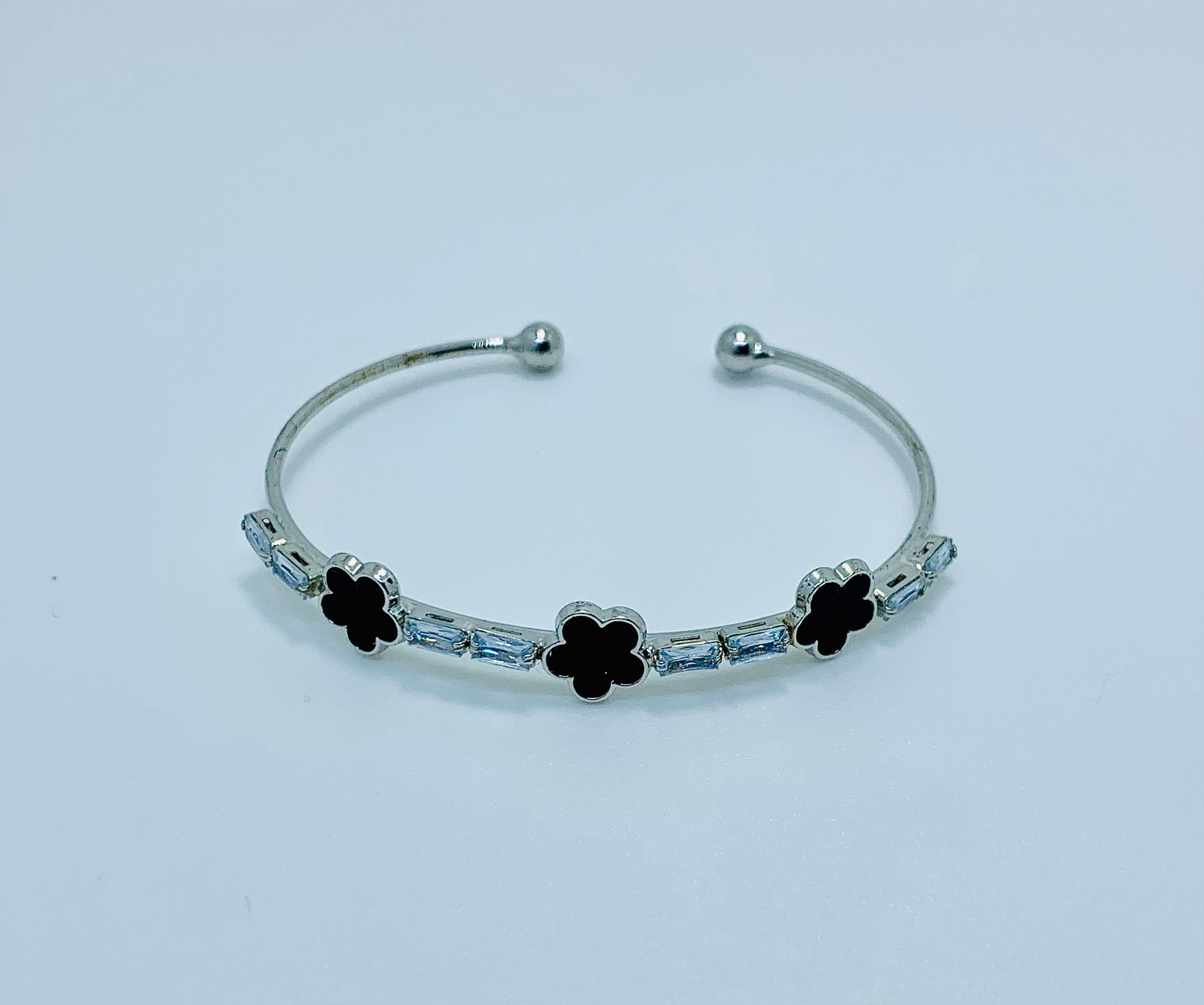 Clover Icon Bangle