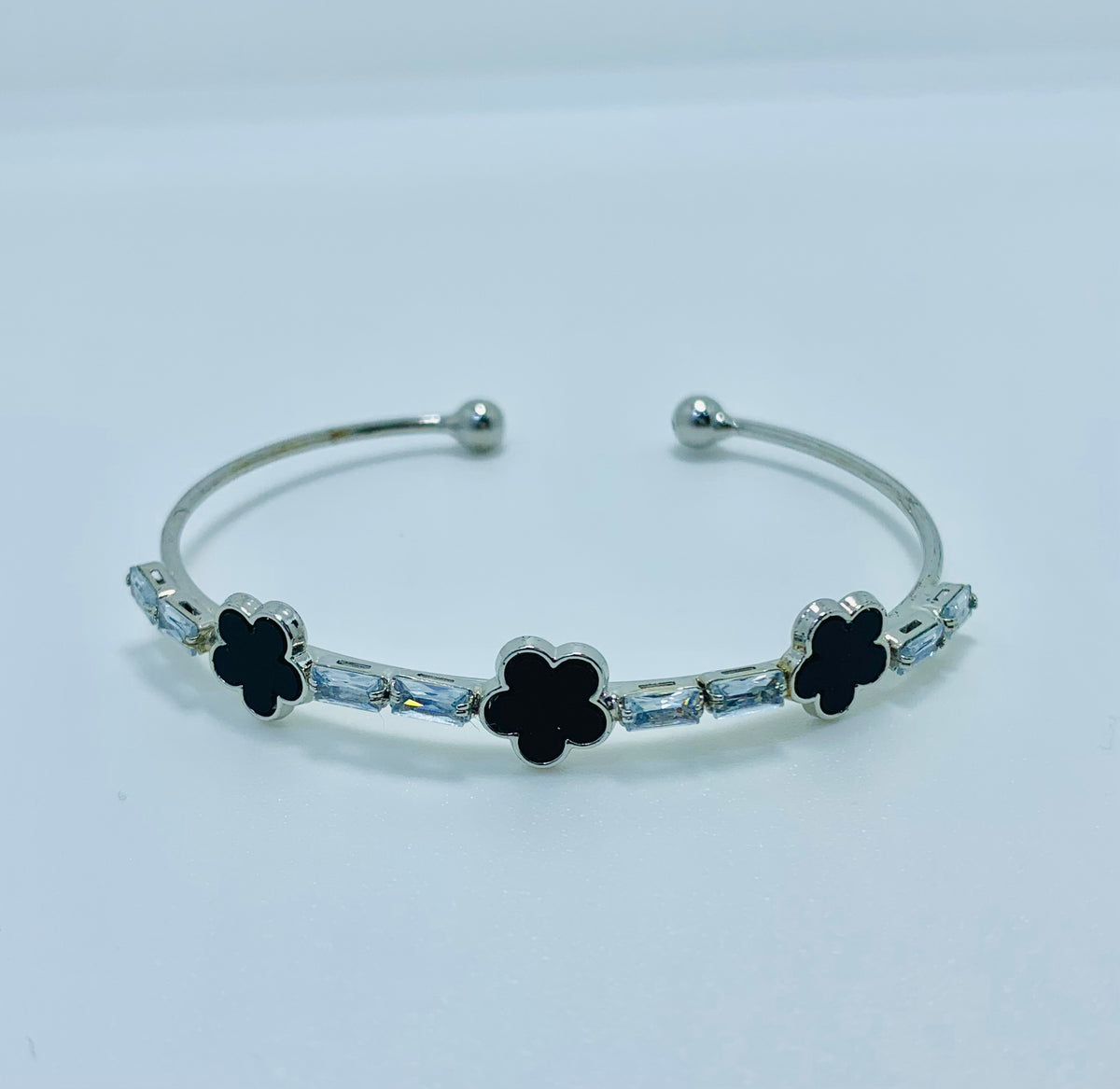 Clover Icon Bangle