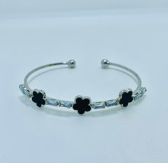 Clover Icon Bangle