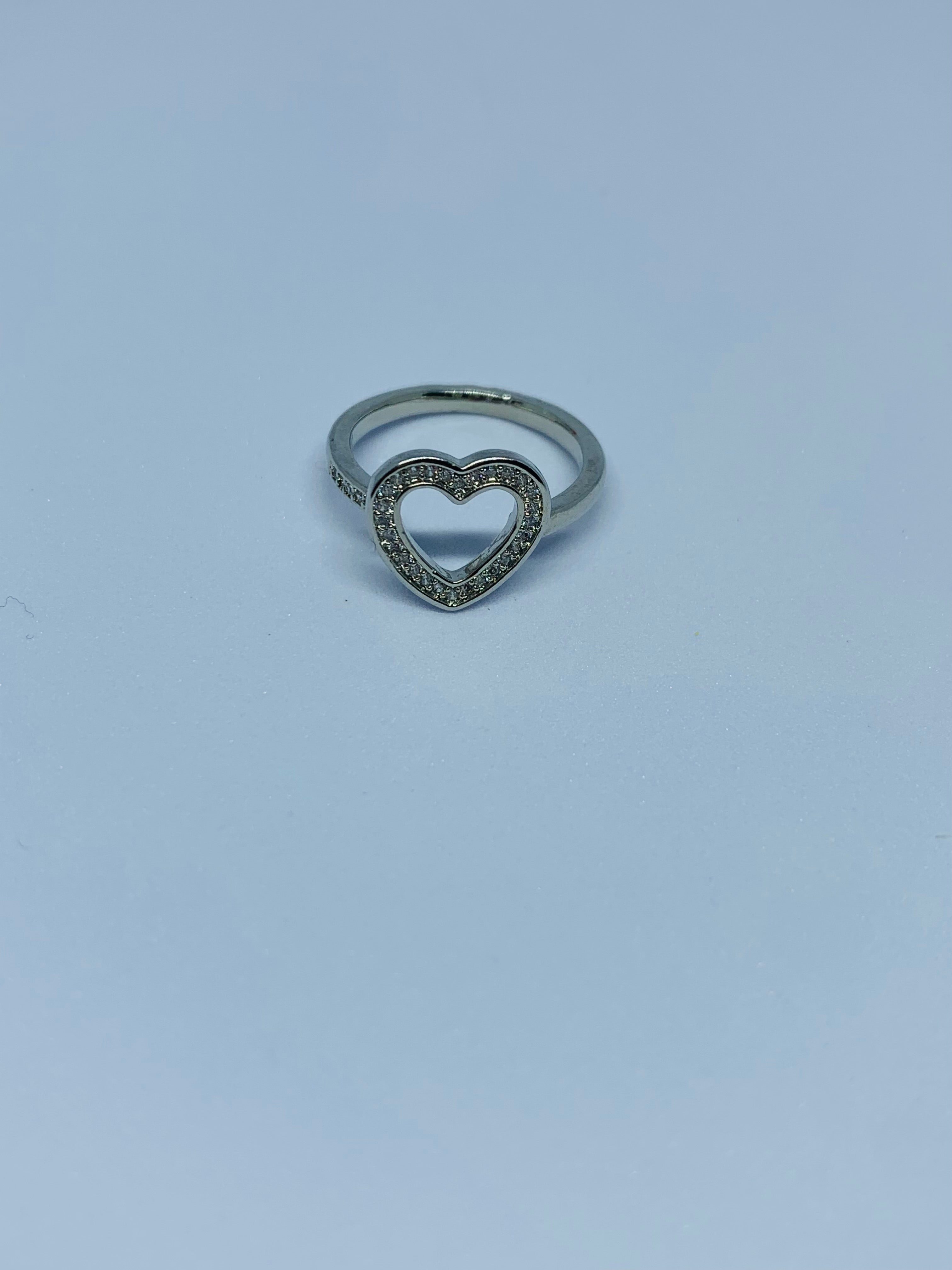 OPEN HEART RING