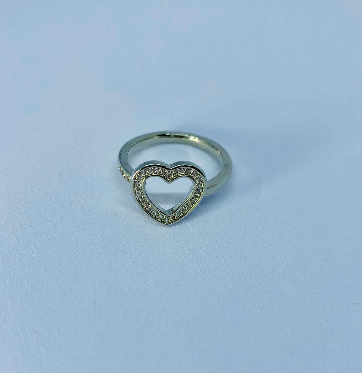 OPEN HEART RING