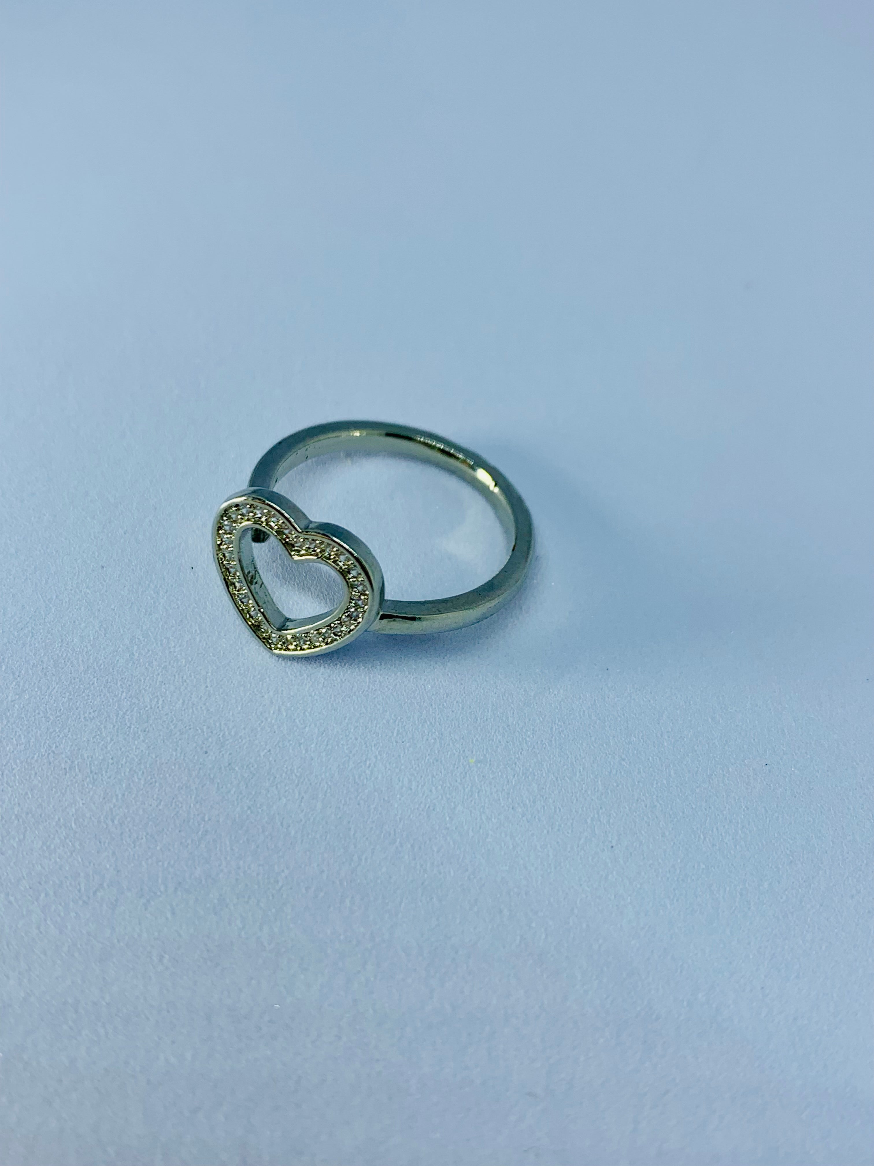 OPEN HEART RING