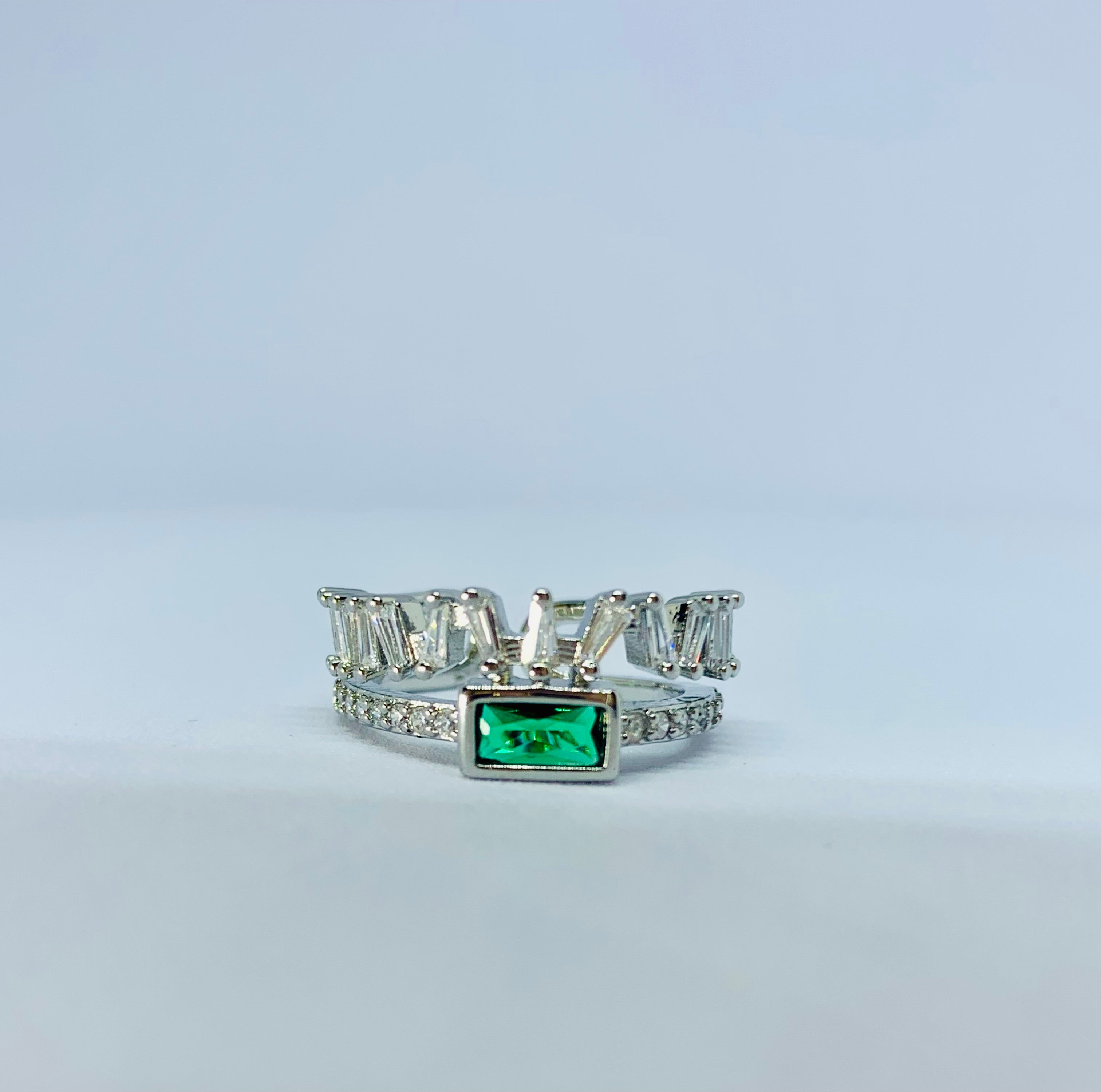 GEOMETRIC PRISM RING