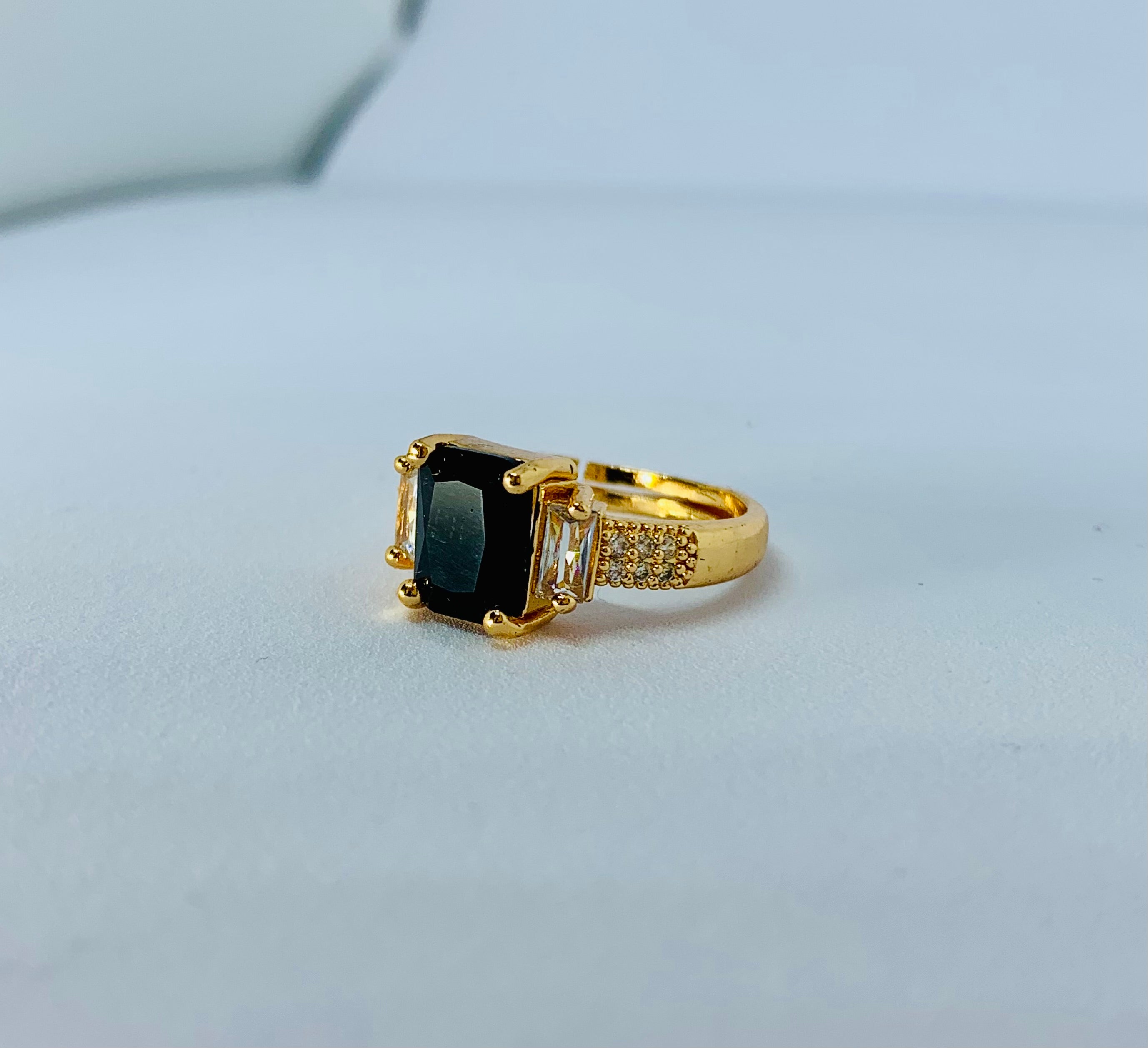 RECTANGLE STONE RING