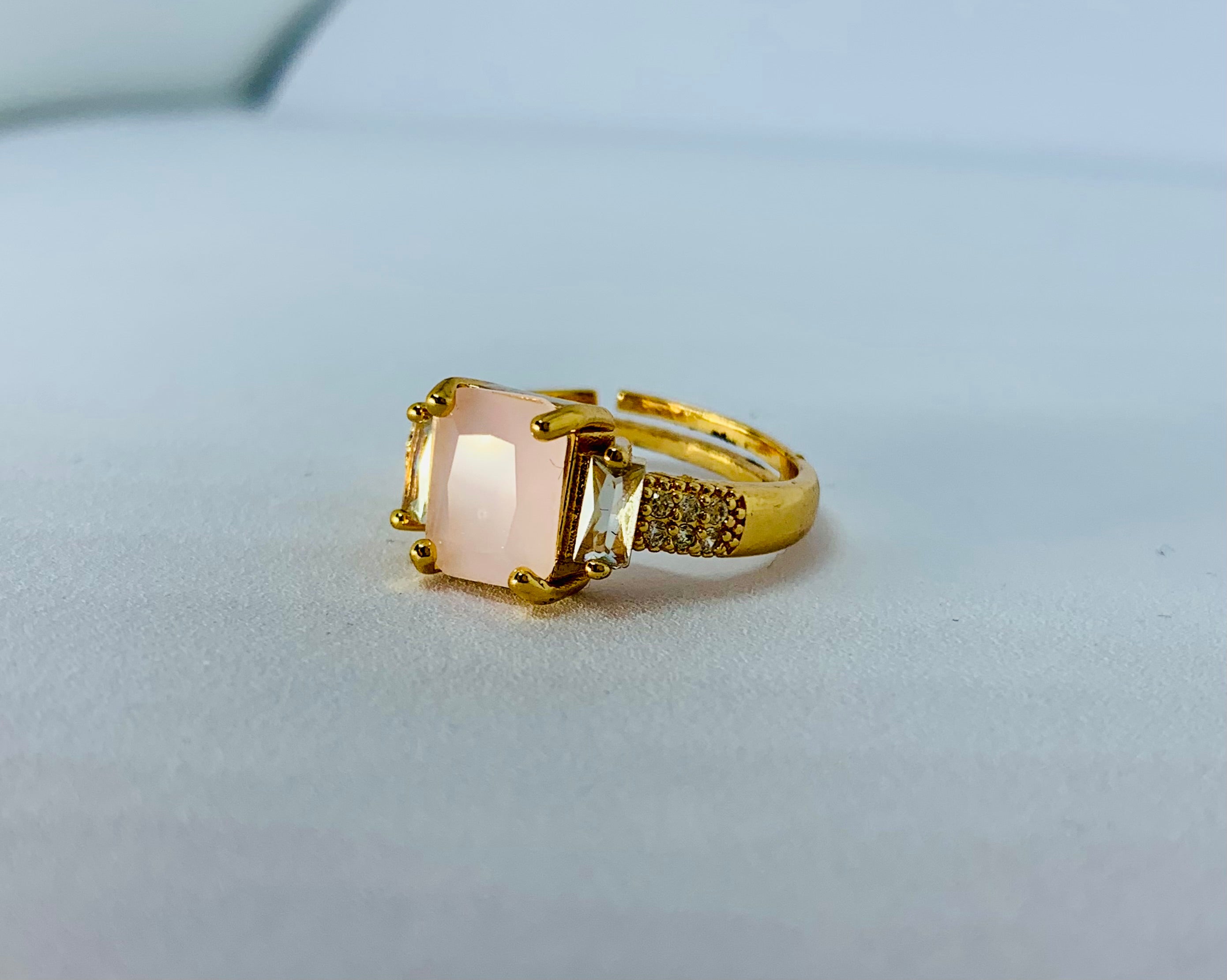 RECTANGLE STONE RING