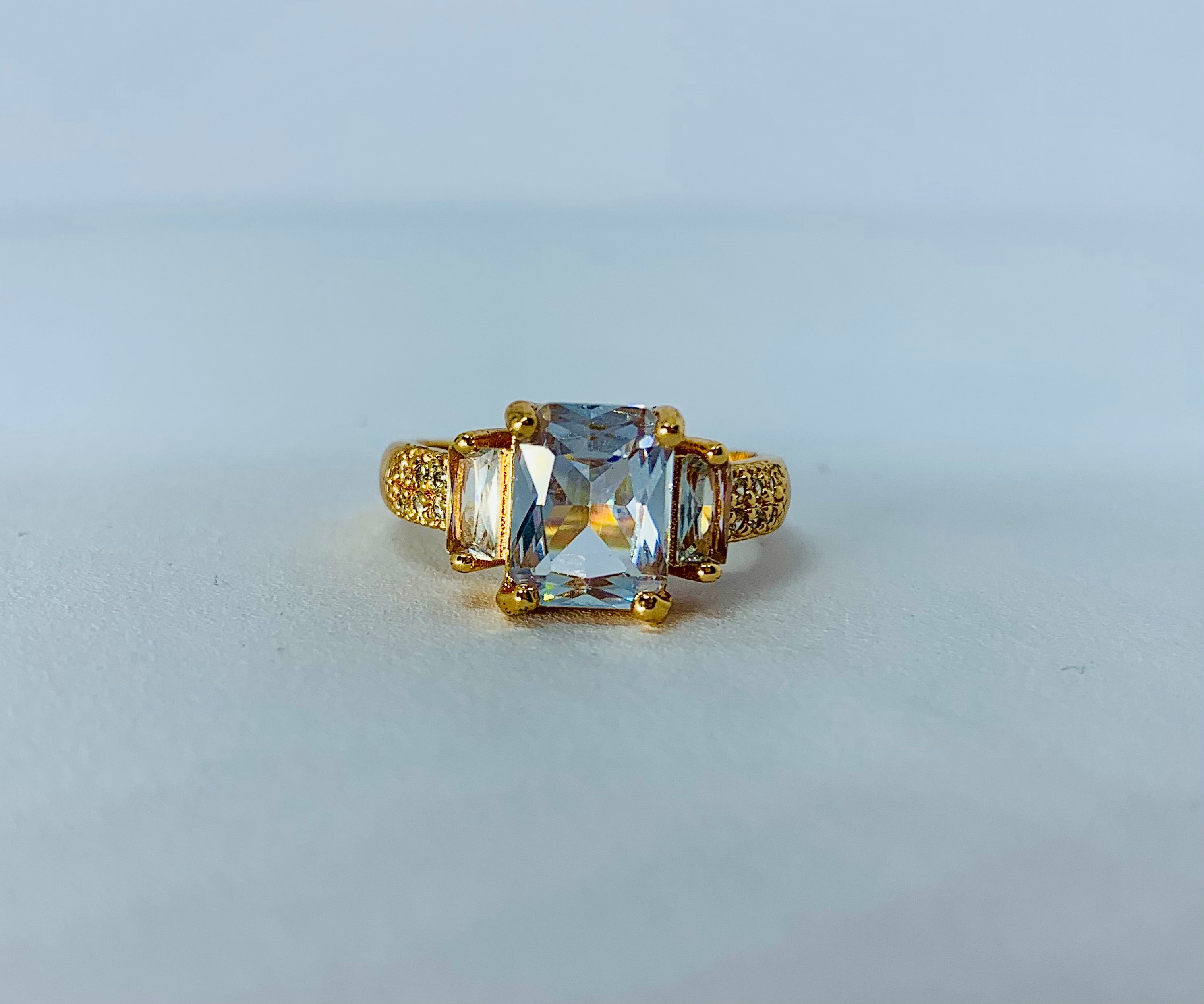 RECTANGLE STONE RING