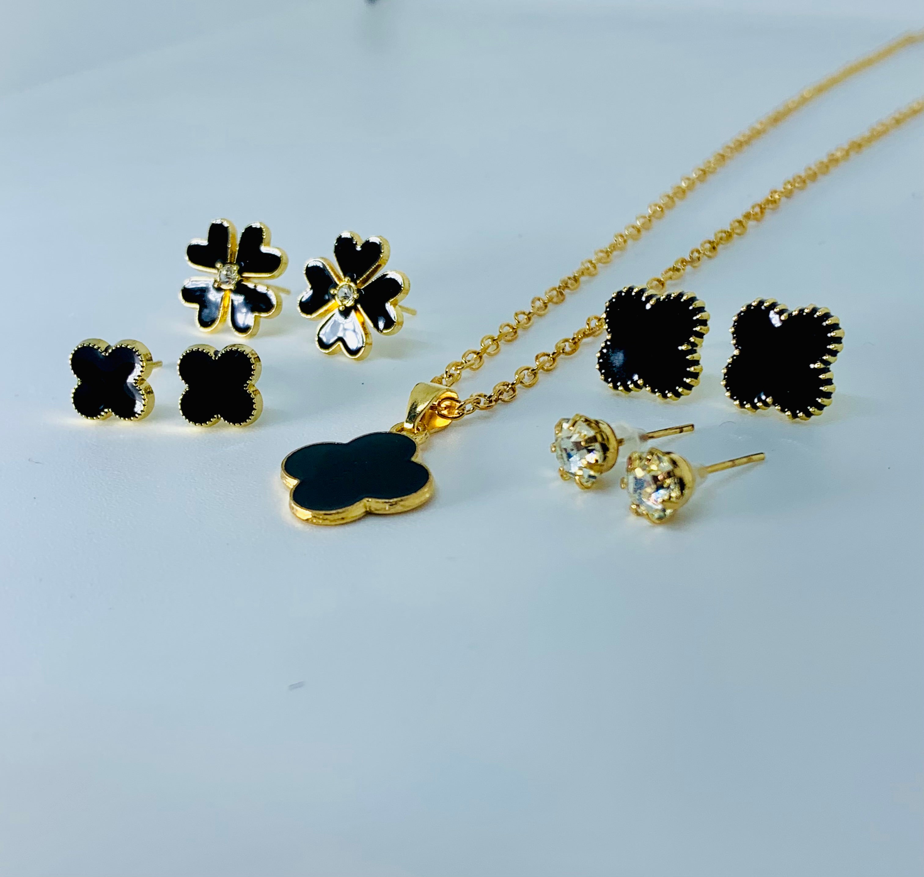 Locket, Earrings Clover Set