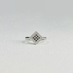 SQUARE DOT RING
