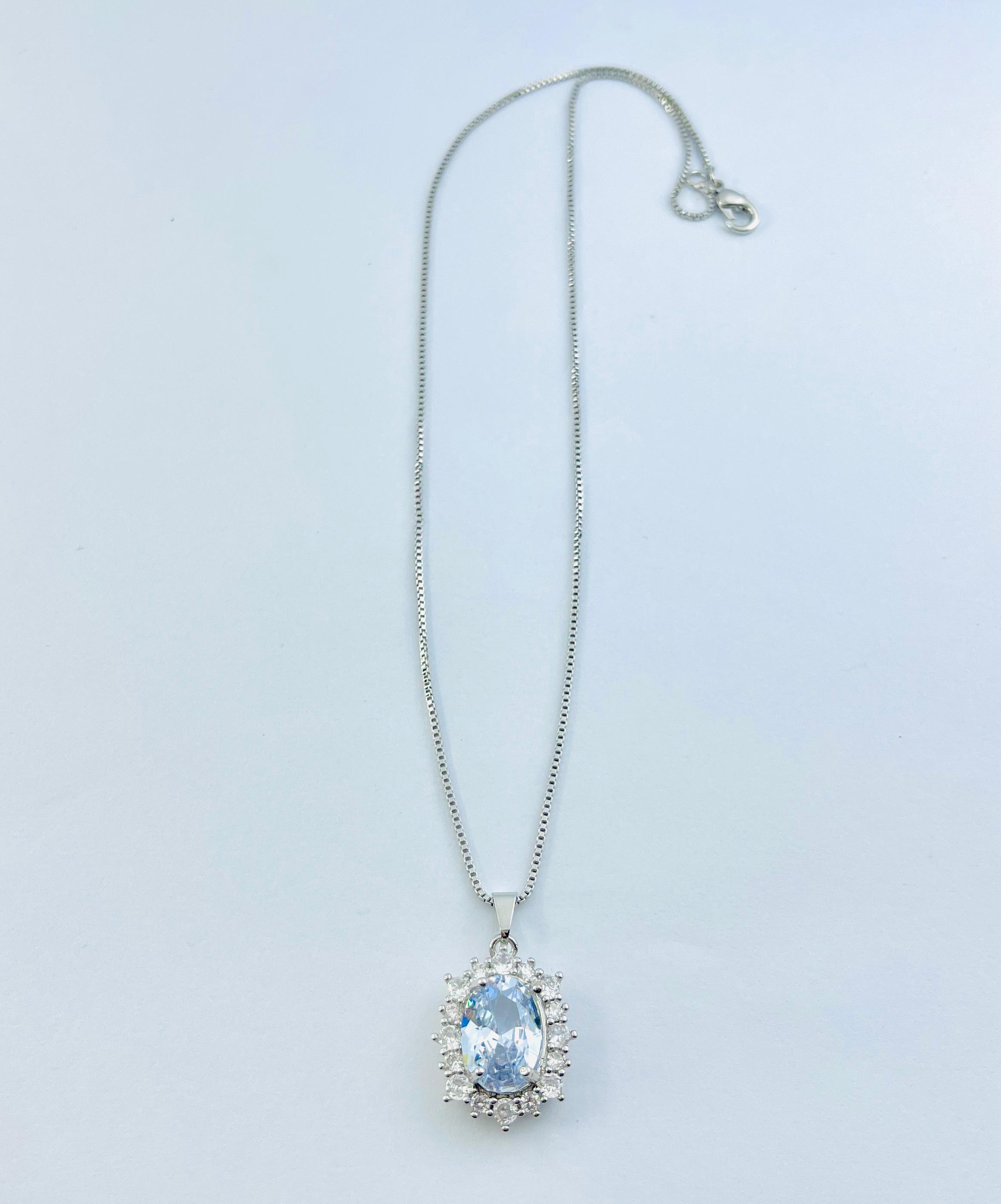 SAPPHIRE CROWN NECKLACE