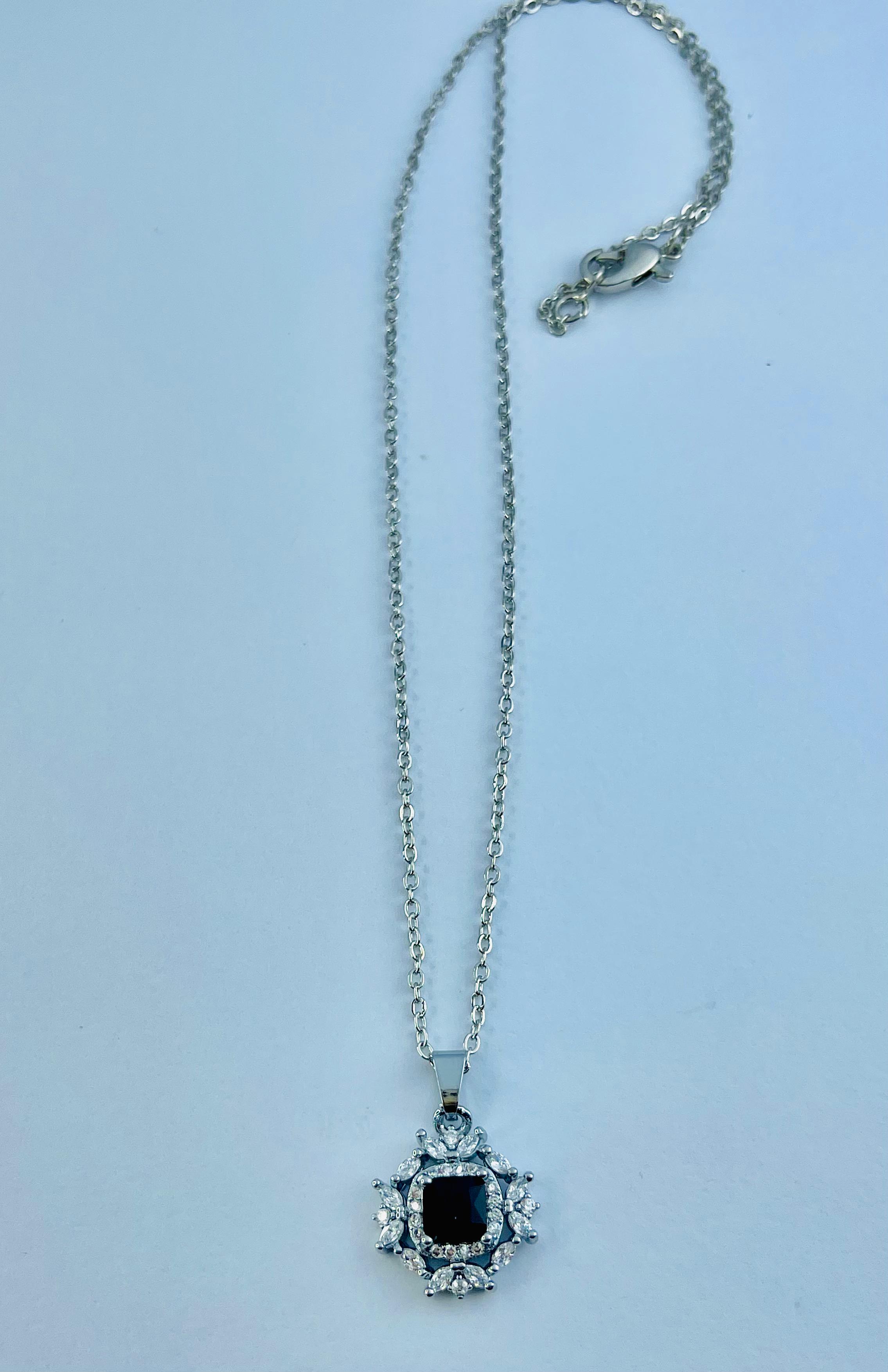 DIAMOND BLOSSOM NECKLACE