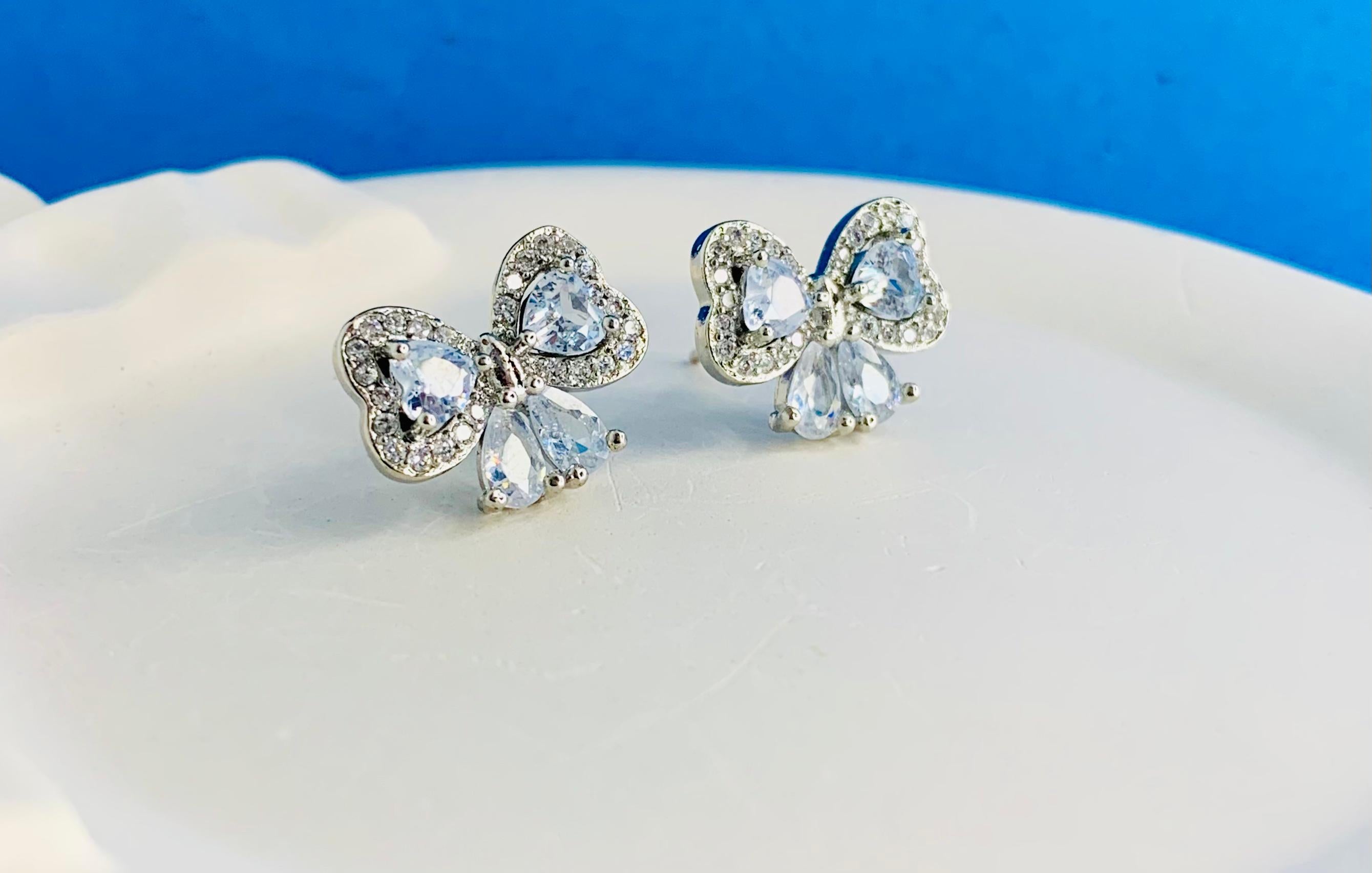 ELEGANT BOW EARRINGS