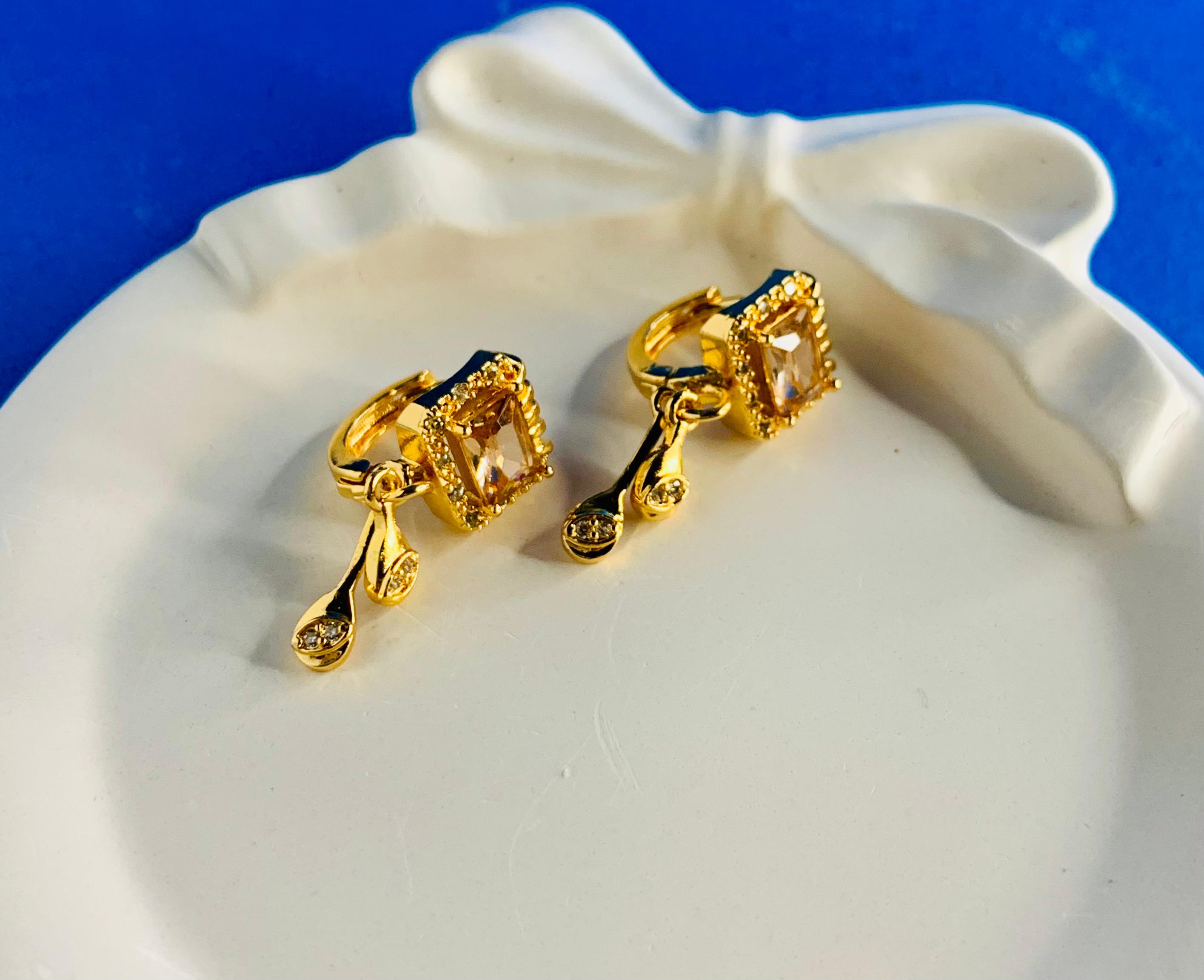 GEMSTONE GLIMMER HOOPS